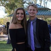 Leah Thompson's photo