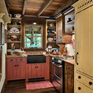 Louisville Log cabin Collected Kitchen