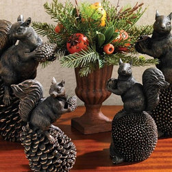 Squirrel on Pinecone Figurine - Decorative Objects And Figurines