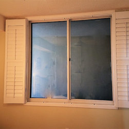 Wellhausen: Interior Hunter Douglas Shutters - Products