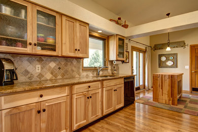 Kitchen - rustic kitchen idea in Denver
