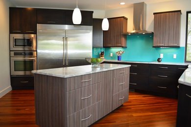 Minimalist kitchen photo in Wilmington
