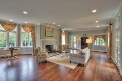 Example of a classic living room design in Columbus