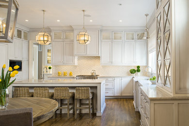 Transitional kitchen photo in DC Metro