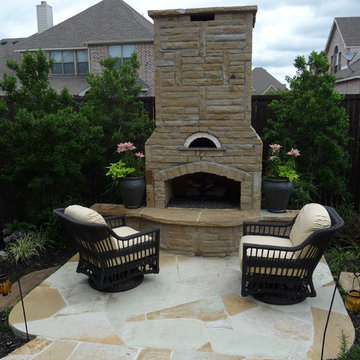 Outdoor Living Space w/ Fireplace