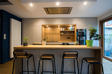 Photo of a contemporary kitchen in Strasbourg.