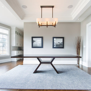 Phoenix Dining Table