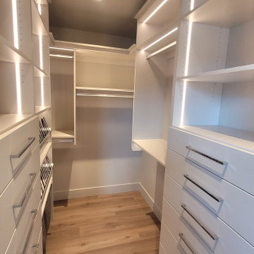 Large Master Walk In