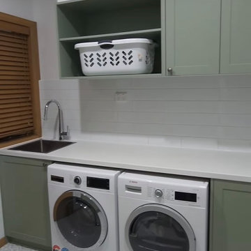 Lyrebird Shaker Laundry