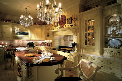 Пример оригинального дизайна: кухня в викторианском стиле