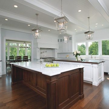 Traditional White/Walnut Kitchen