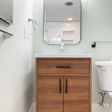 Condo Small Bathroom Remodel / Alexandria, VA