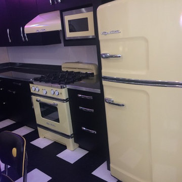 Big Chill Kitchen - Retro Meets Modern