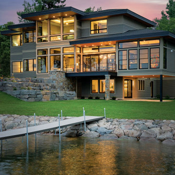 Modern LakeShore Retreat