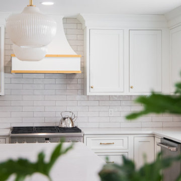 Light & Eclectic Kitchen Design