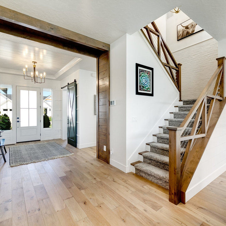 75 Beautiful Carpeted Staircase Pictures & Ideas