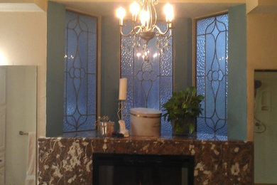 Example of a bathroom design in Dallas