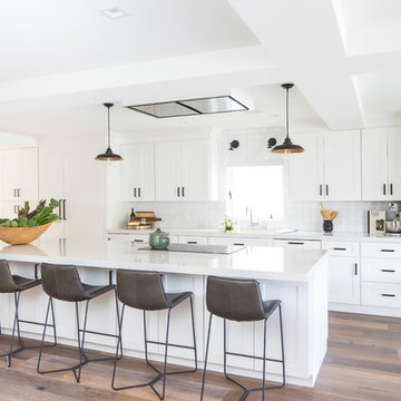 White Shaker Beach Home - Newport