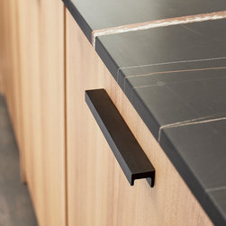 Furnipart Station handle in Brushed Matte Black finish - Cabinet and Drawer Handle Pulls