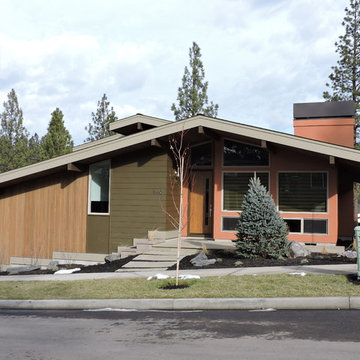 832 Northwest Crossing
