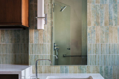 Bathroom - bathroom idea in St Louis