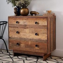 ENTRY CHEST