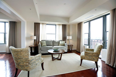 Example of a classic living room design in DC Metro