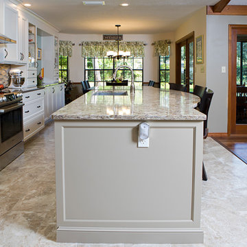 "Dover" Antique White with Sandstone Colourtones