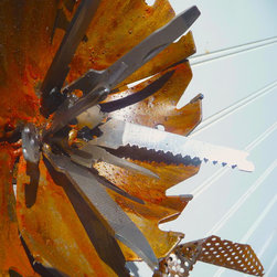 Saw Blade Flowers - Home Decor