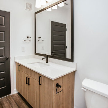 Small Bathroom with Modern Vanity