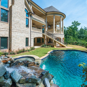 Estates Overlooking the Chattahoochee River