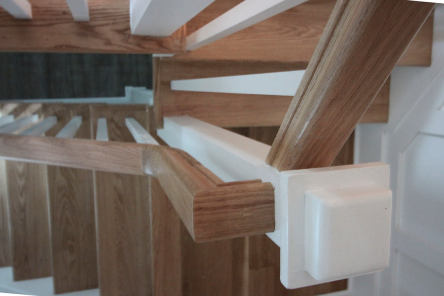 Elegant Oak & White Staircase in Inviting and Quaint Home, Arlington VA 22201