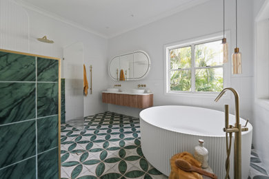 Design ideas for a modern bathroom in Brisbane.