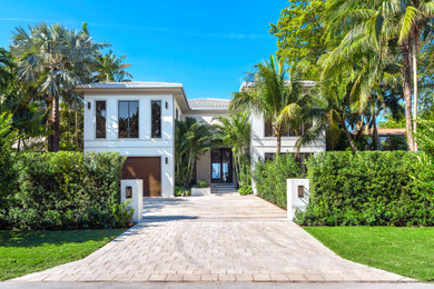 Contemporary exterior home idea in Miami