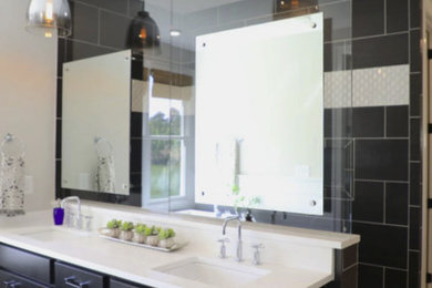 Inspiration for a contemporary home design remodel in Birmingham