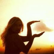 Vally Fernandez's photo