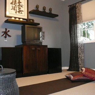 マイアミのアジアンスタイルのおしゃれなヨガスタジオの写真