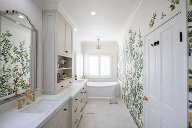 Example of a beach style bathroom design in Los Angeles