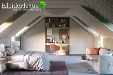 Свежая идея для дизайна: спальня среднего размера в стиле модернизм - отличное фото интерьера