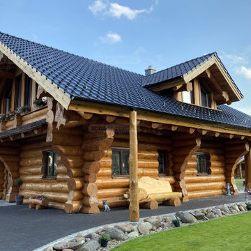 Naturstammhaus Montreal Außenansicht