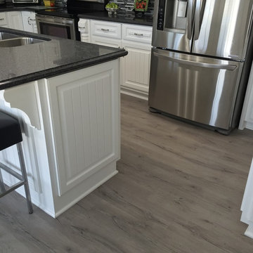 Beautiful Tile Backsplash & LVP Flooring