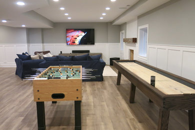 Inspiration for a farmhouse basement remodel in Chicago