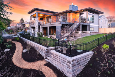 Contemporary brown flat roof idea in Phoenix