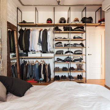 • GIRONA APARTMENT •