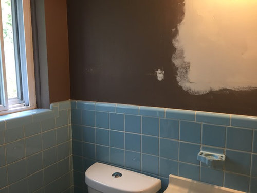Vintage Blue Tile In Bathroom What Color To Paint Walls - Paint Colors That Go With Blue Tile