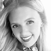 Megan Oliver's photo