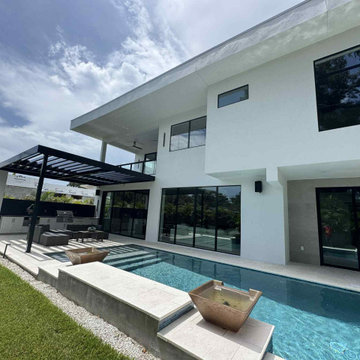 Alluminum pergola