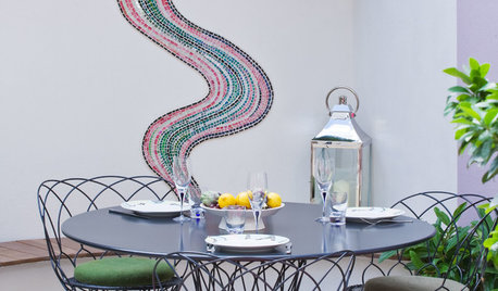 14 Garden Wall Art Ideas for Your Outside Space