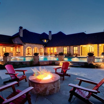 Fireplaces & Fire Pits - Circular Fire Pit and Custom Patio