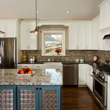 Transitional Two Tone Kitchen